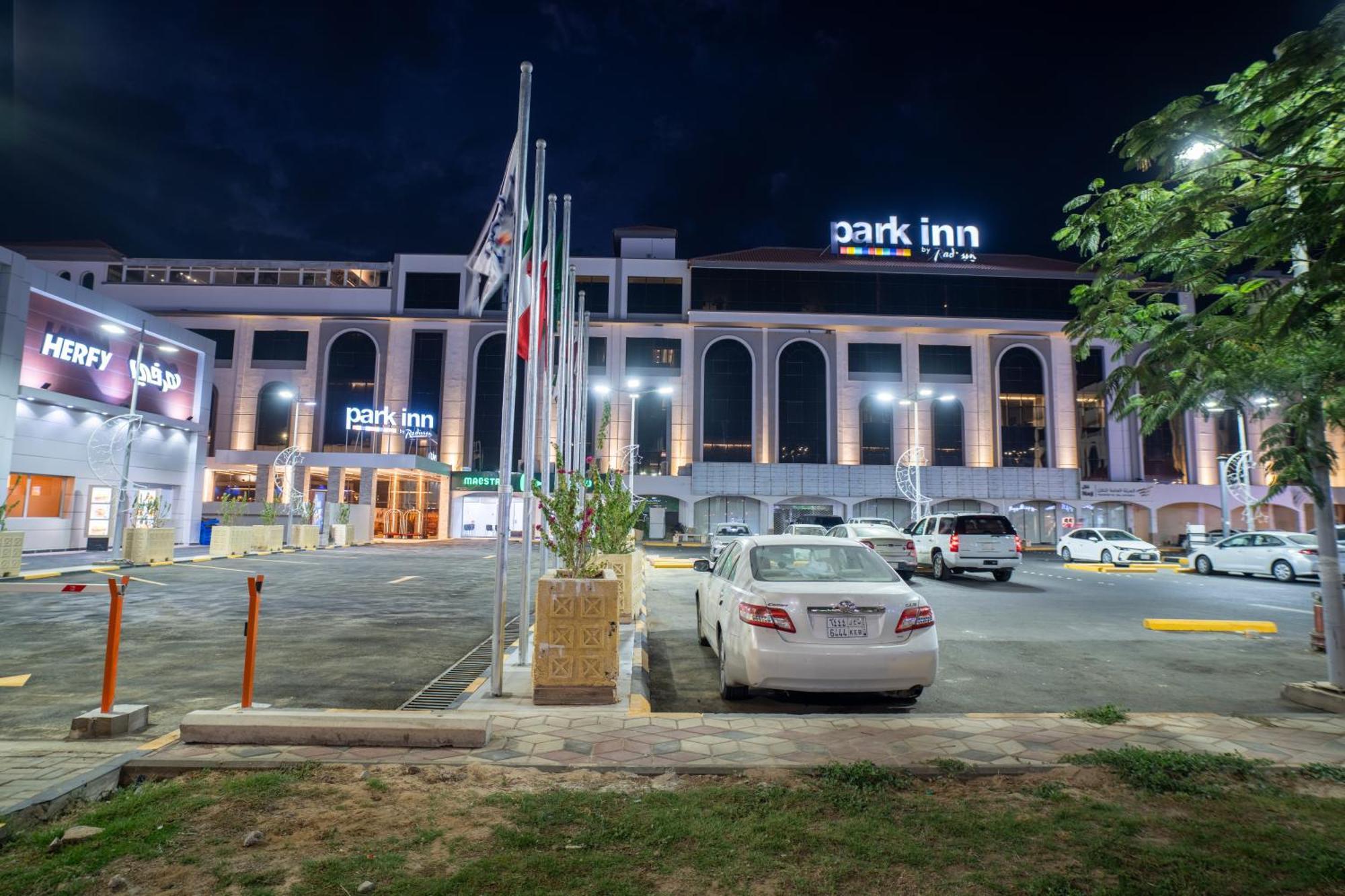 Park Inn By Radisson Najran Exterior photo